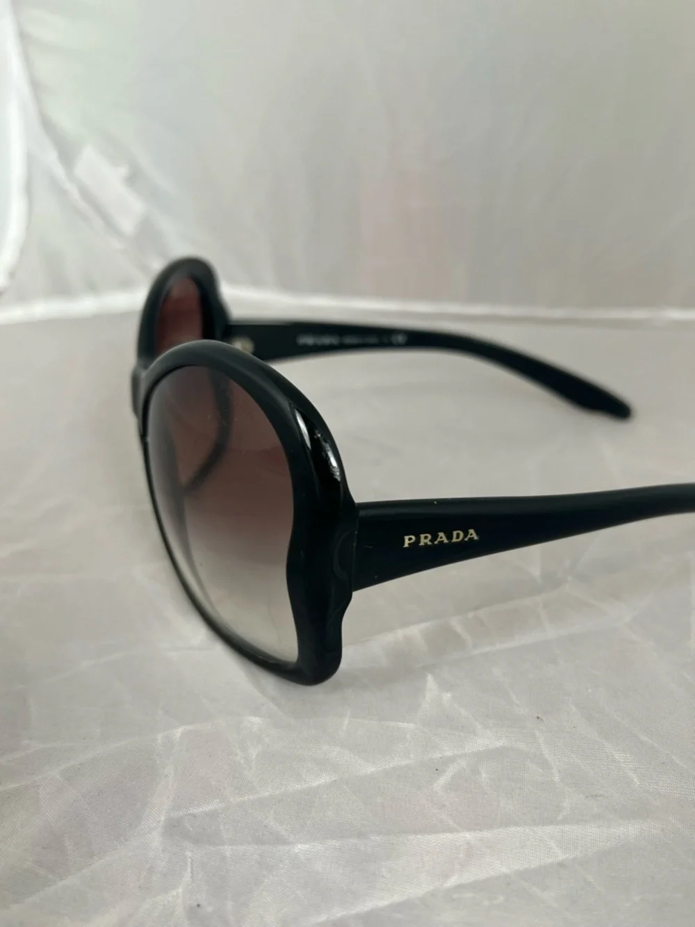 💕 PRADA Butterfly Frame Sunglasses Black 61- 15 SPR 18I (Damaged) - Picture 10 of 11